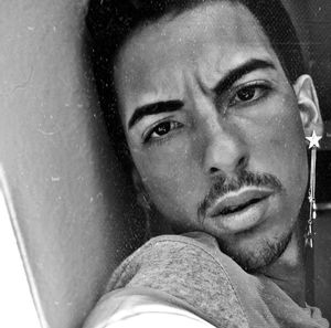 Meet your Posher, Felix